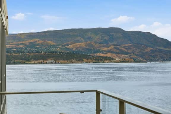 12th-Floor 2BR Lake View at Aqua | Pool - Image 5