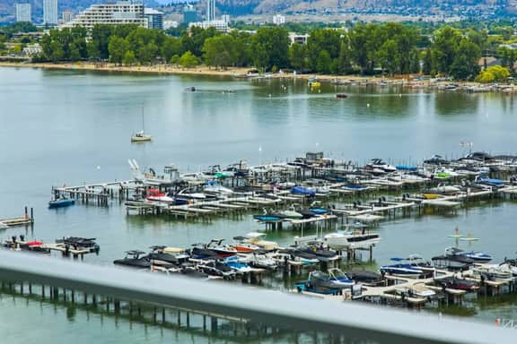 12th-Floor 2BR Lake View at Aqua | Pool - Image 4