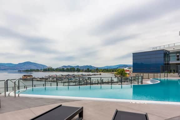 Lakeview Luxury at Aqua - Image 2