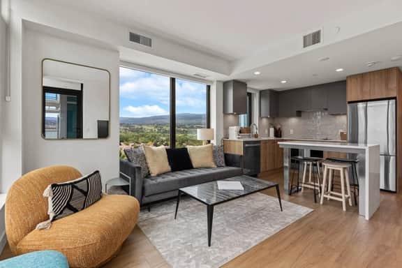 New Lakefront Aqua Condo · Lake & Mountain Views - Image 5