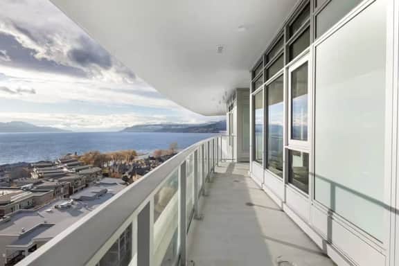 Penthouse with Unobstructed Lake & Mountain View - Image 5