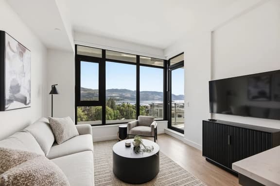 Bright 2BR Lake View Condo at Aqua, Kelowna - Image 1
